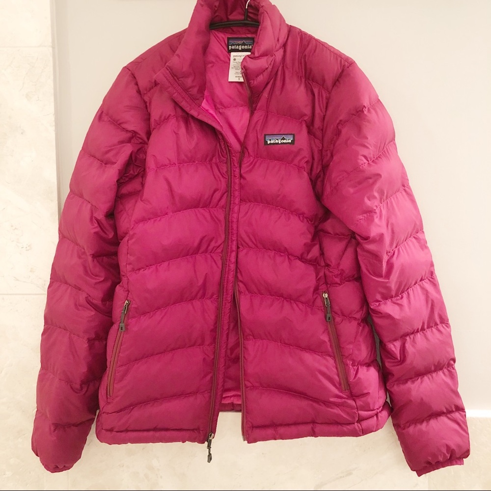 Patagonia Women’s Small down insulated jacket